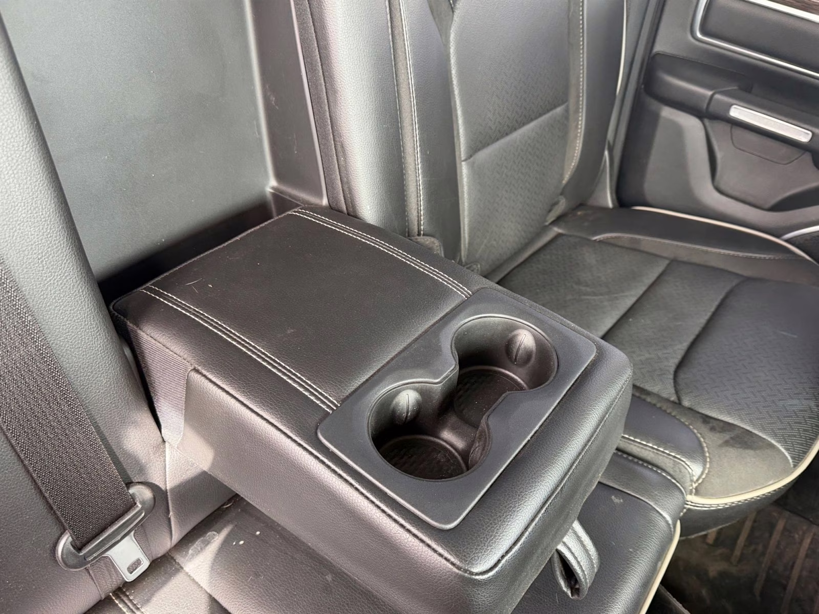 2020 Bright White Clearcoat Ram 1500 Laramie 4X4 Truck