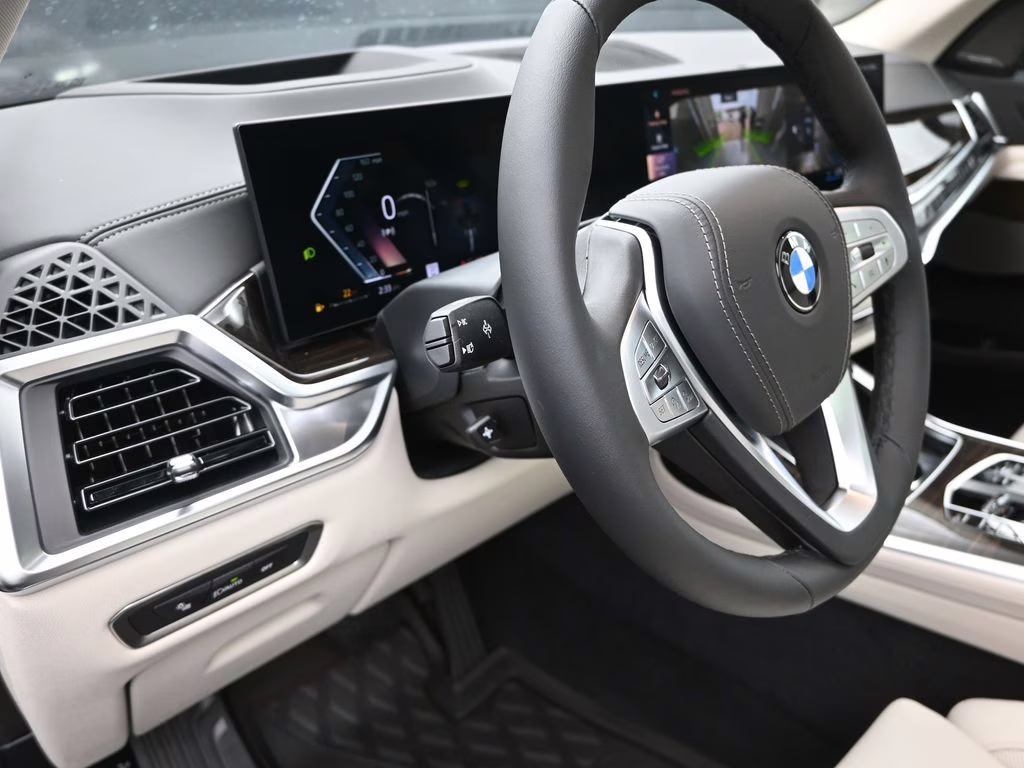 2026 Black Sapphire Metallic BMW X7 xDrive40i AWD SUV