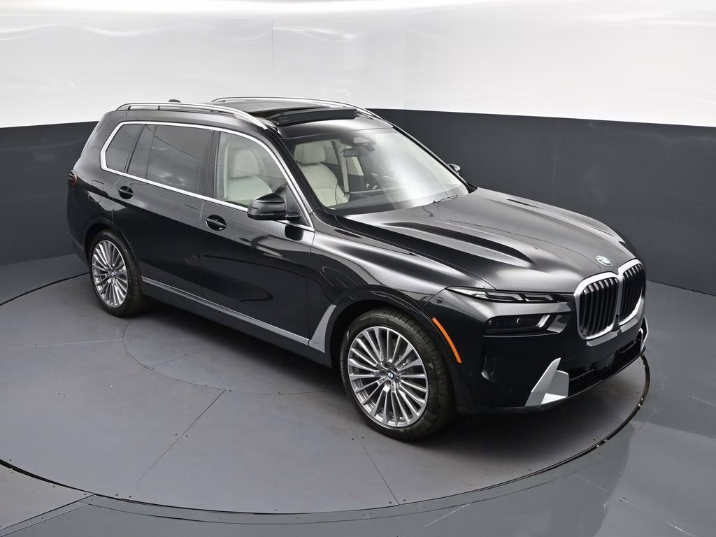 2026 Black Sapphire Metallic BMW X7 xDrive40i AWD SUV