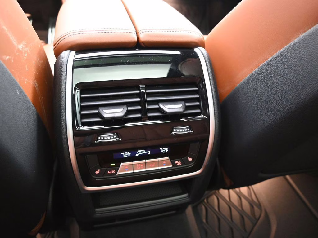 2026 Black Sapphire Metallic BMW X5 M60i AWD SUV