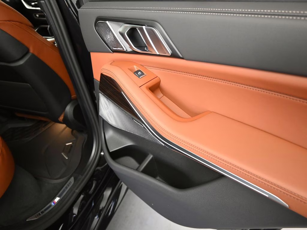 2026 Black Sapphire Metallic BMW X5 M60i AWD SUV