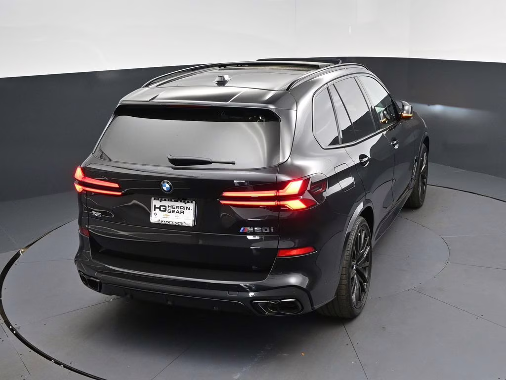 2026 Black Sapphire Metallic BMW X5 M60i AWD SUV