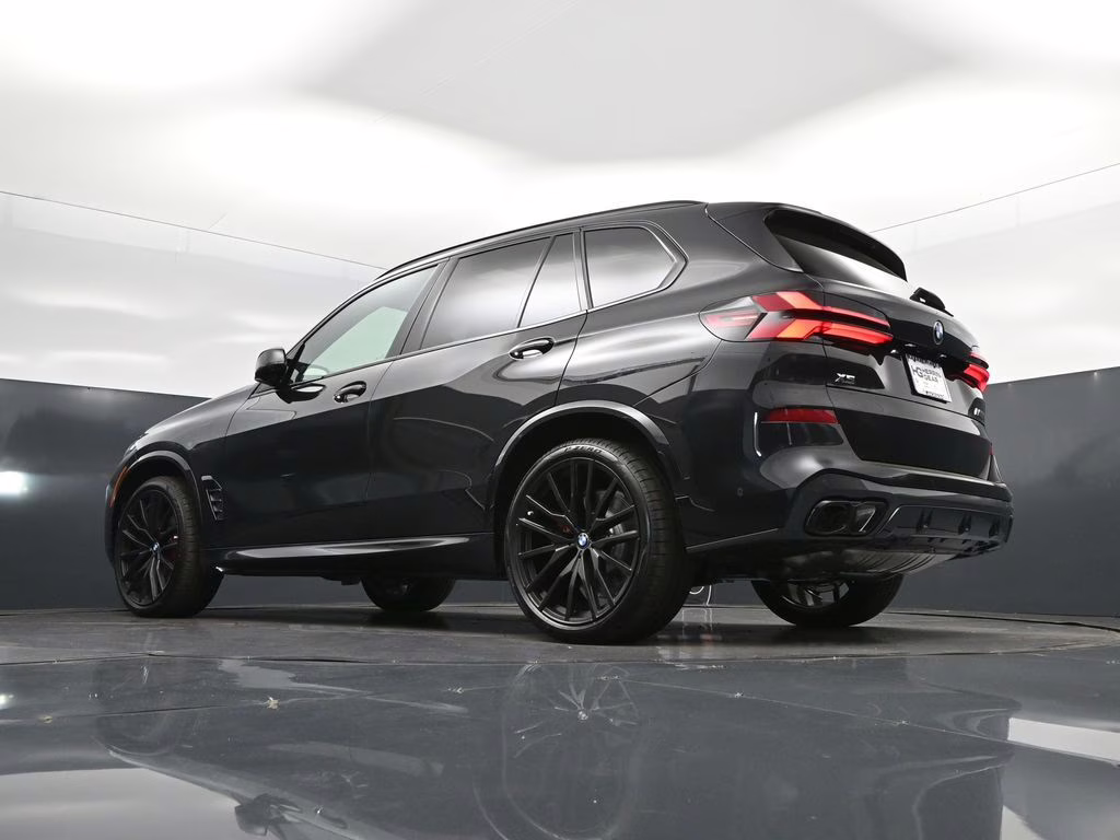 2026 Black Sapphire Metallic BMW X5 M60i AWD SUV