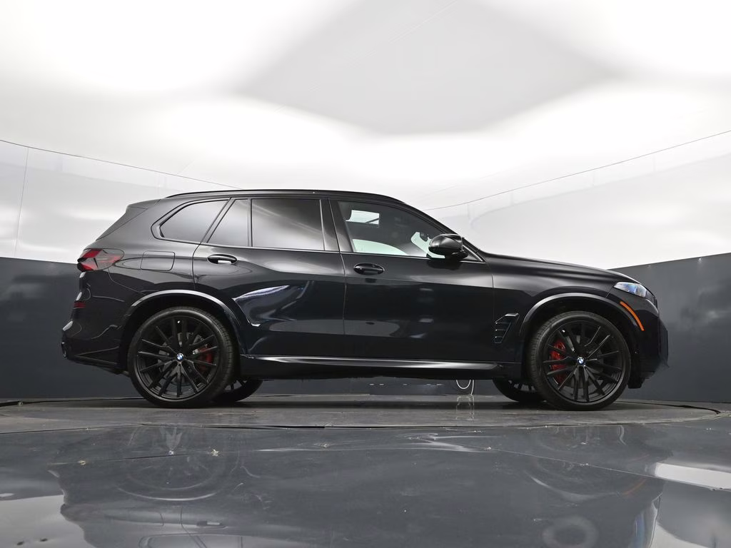 2026 Black Sapphire Metallic BMW X5 M60i AWD SUV