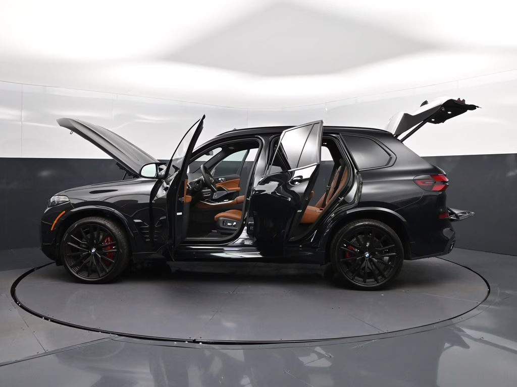 2026 Black Sapphire Metallic BMW X5 M60i AWD SUV
