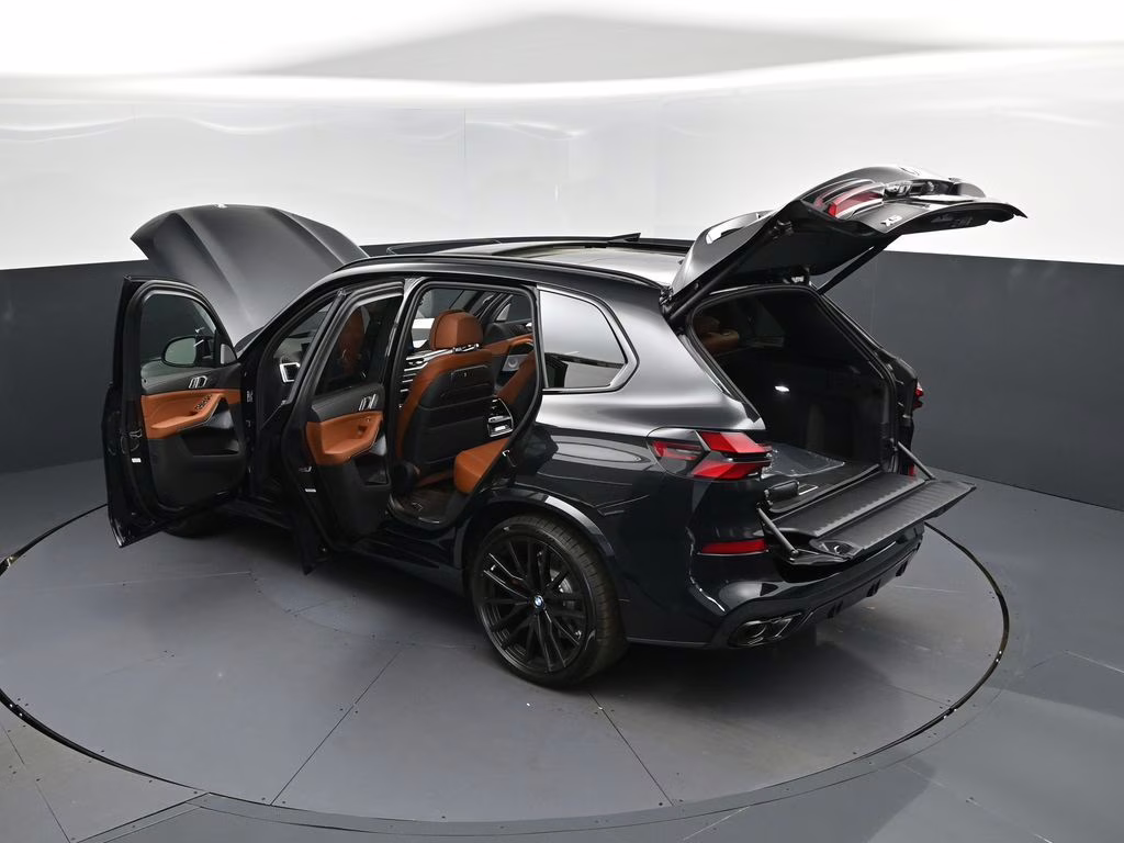2026 Black Sapphire Metallic BMW X5 M60i AWD SUV