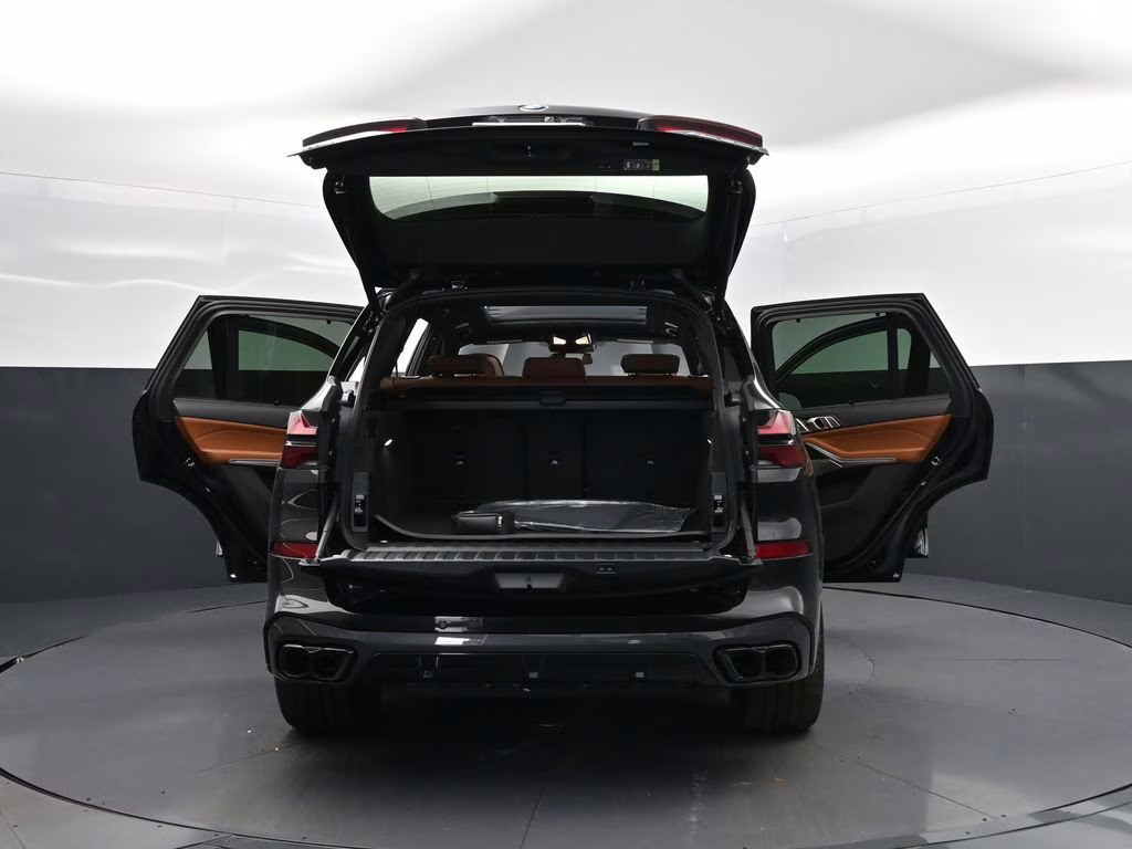 2026 Black Sapphire Metallic BMW X5 M60i AWD SUV