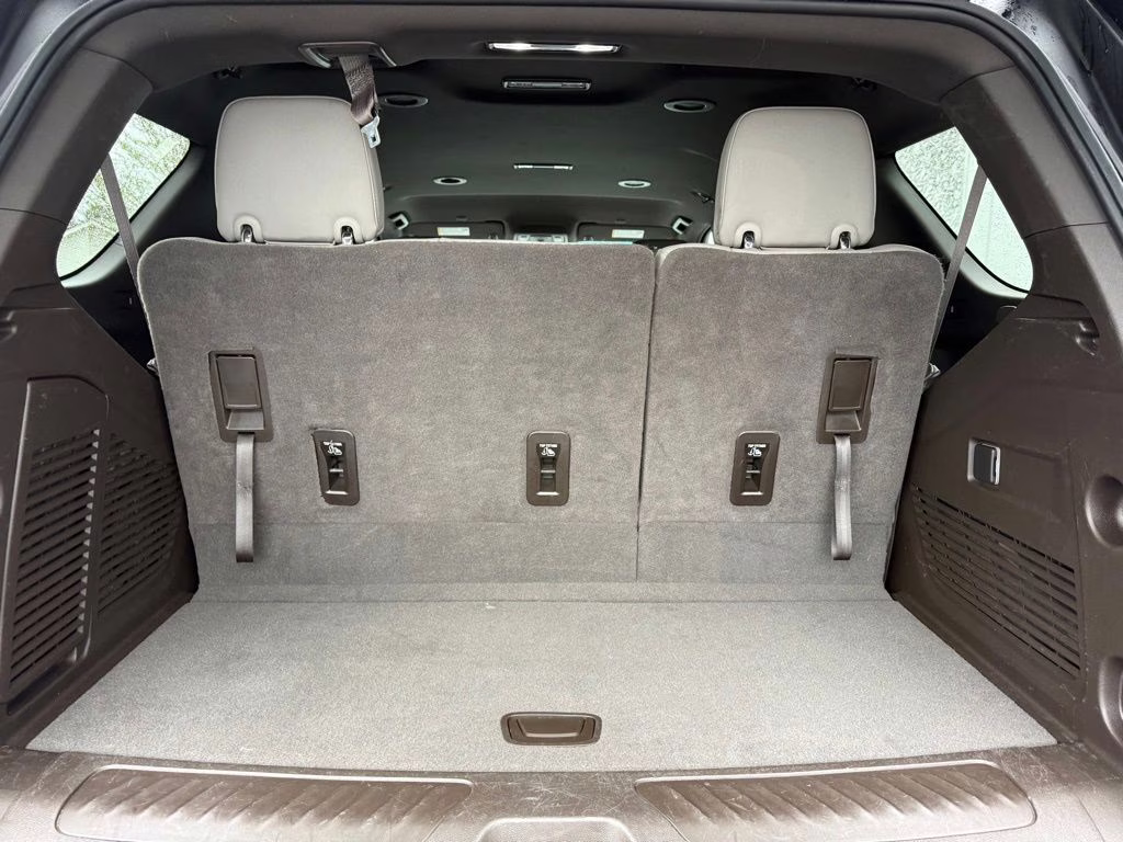 2024 Midnight Blue Metallic GMC Yukon SLT 4X4 SUV