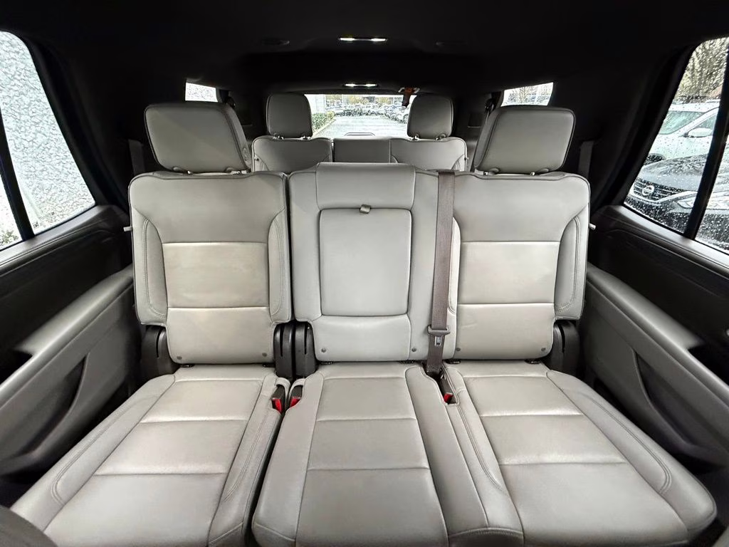 2024 Midnight Blue Metallic GMC Yukon SLT 4X4 SUV