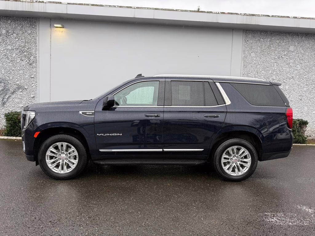 2024 Midnight Blue Metallic GMC Yukon SLT 4X4 SUV