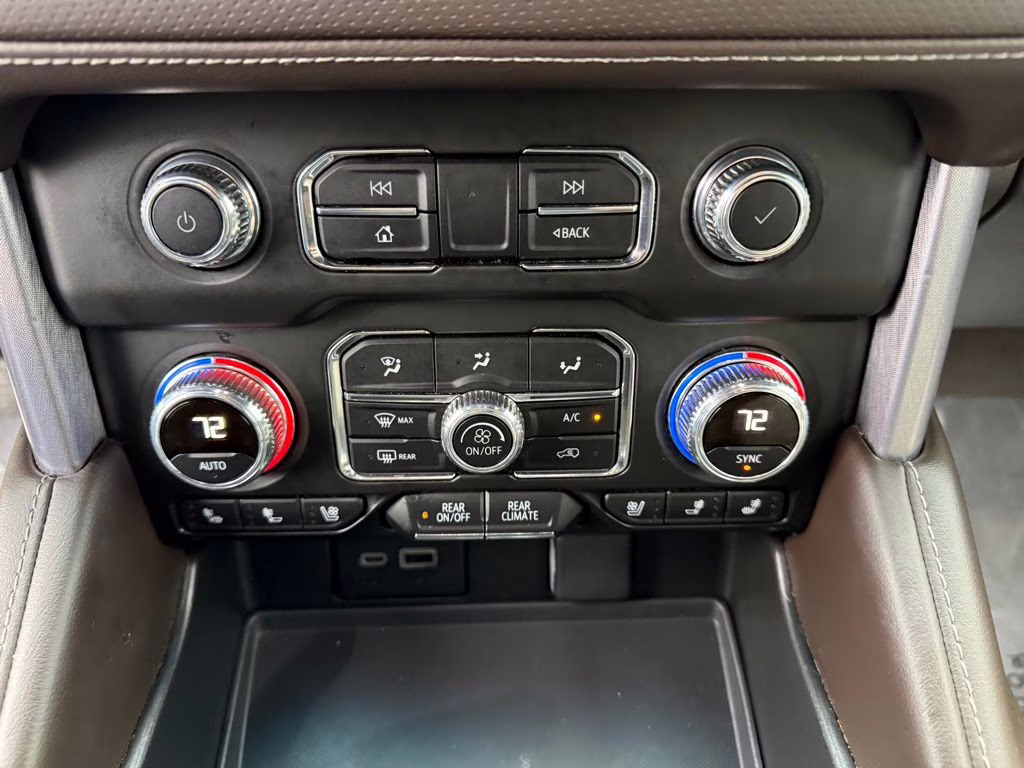 2024 Midnight Blue Metallic GMC Yukon SLT 4X4 SUV