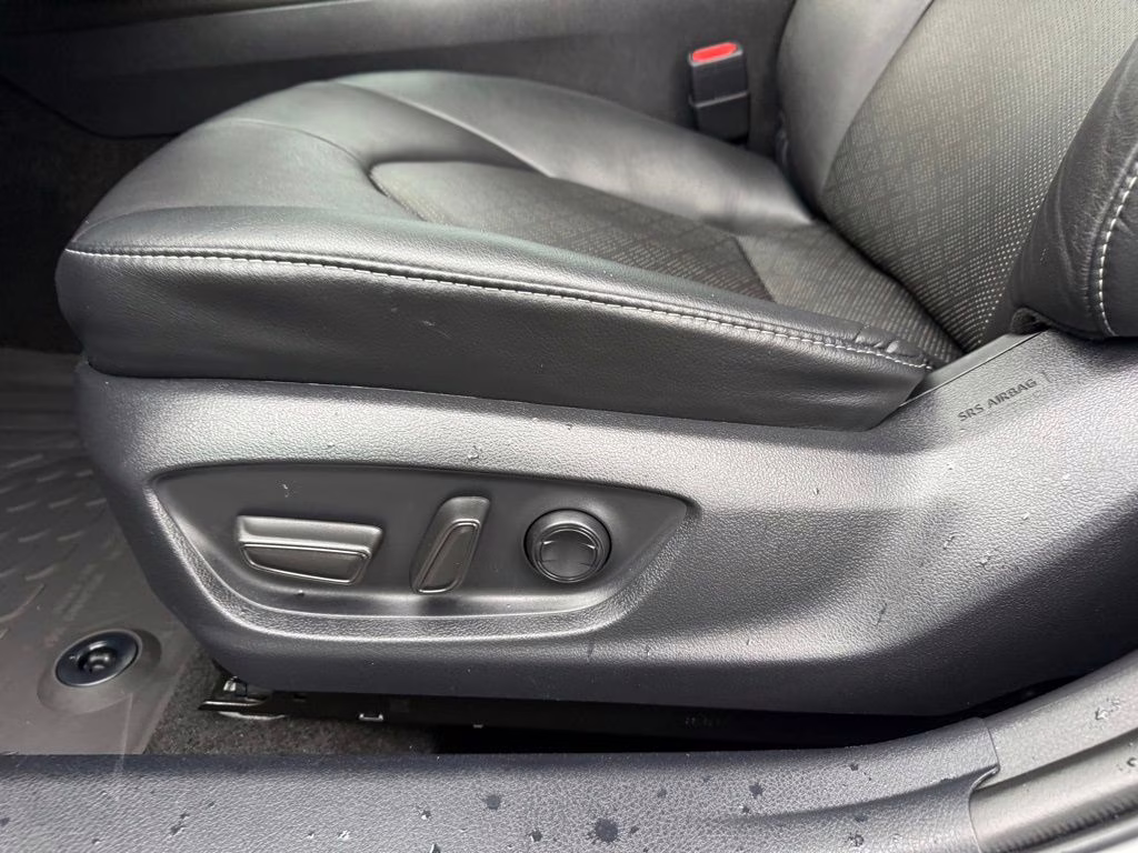 2023 Wind Chill Pearl Toyota Camry XSE FWD Sedan