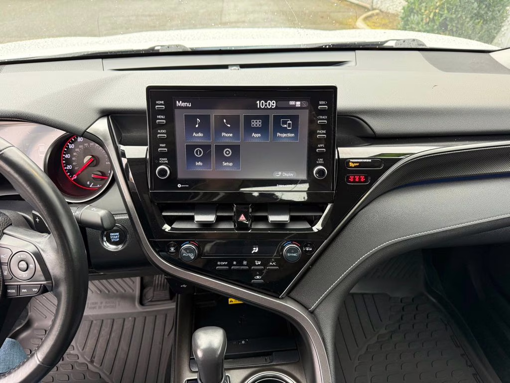 2023 Wind Chill Pearl Toyota Camry XSE FWD Sedan