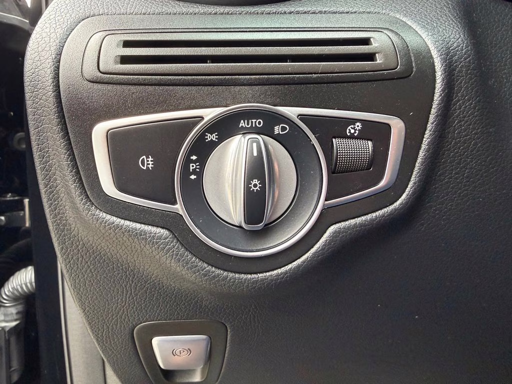 2021 Black Mercedes-Benz GLC GLC 300 RWD SUV