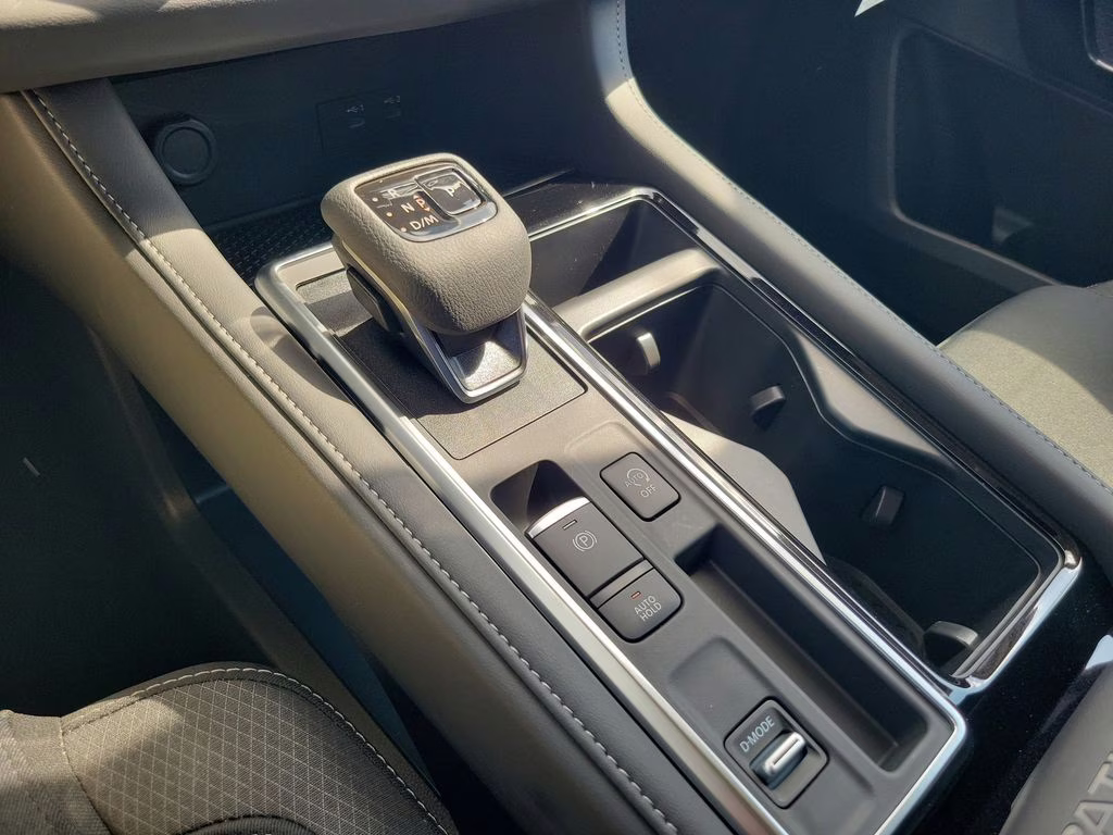 2026 Everest White Pearl Tricoat Nissan Pathfinder SV FWD SUV