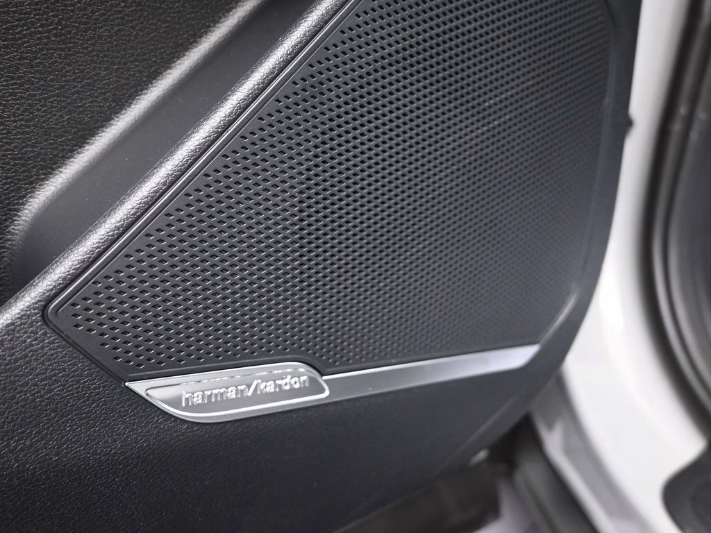 2026 Wolf Gray/Black Roof Kia Sportage X-Pro Prestige AWD SUV