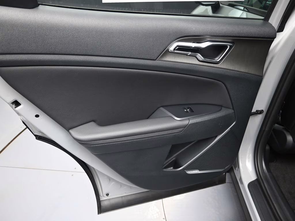 2026 Wolf Gray/Black Roof Kia Sportage X-Pro Prestige AWD SUV