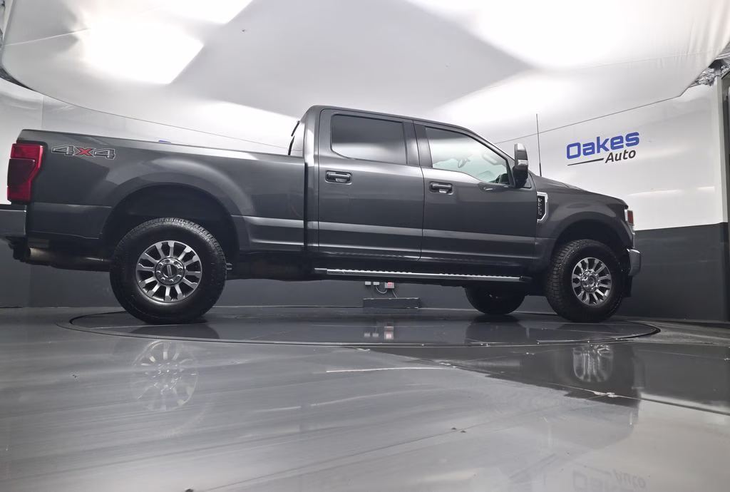 2020 Magnetic Ford Super Duty F-250 SRW Lariat 4X4 Truck