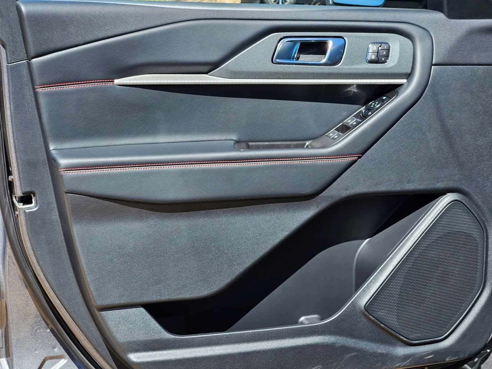 2026 Gray Metallic Ford Explorer ST-Line RWD SUV