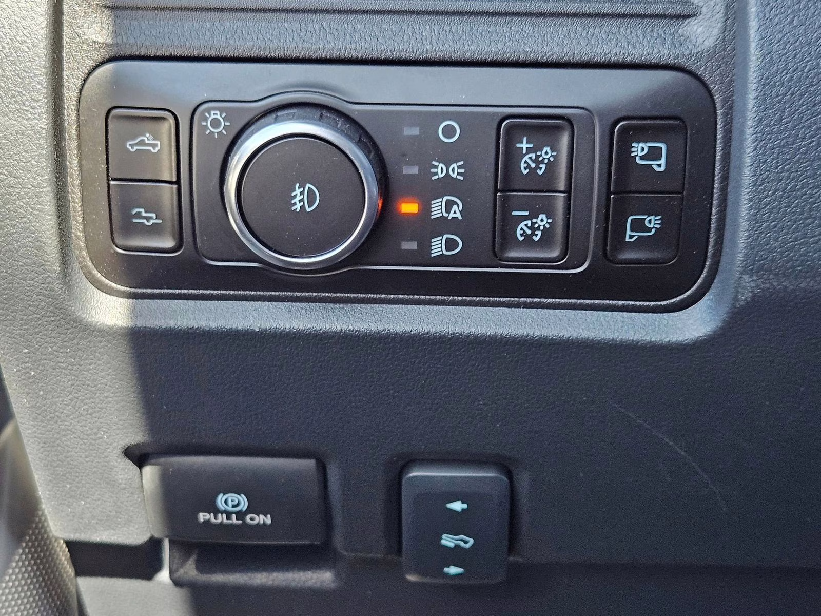 2026 Gray Metallic Ford Super Duty F-350 SRW Platinum 4X4 Truck