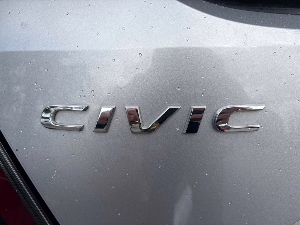 2020 Silver Honda Civic EX FWD Hatchback