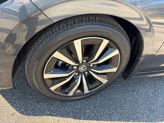 2022 Honda Civic EX FWD Sedan