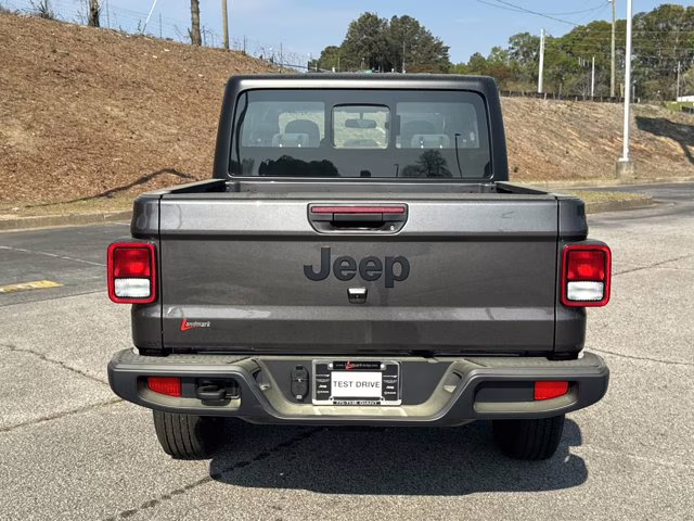 2026 Granite Crystal Metallic Clearcoat Jeep Gladiator Sport 4X4 Truck