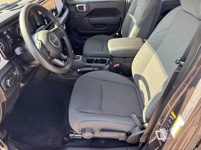 2026 Granite Crystal Metallic Clearcoat Jeep Gladiator Sport 4X4 Truck