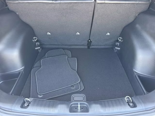 2026 Bright White Clearcoat Jeep Compass Latitude Altitude 4X4 SUV