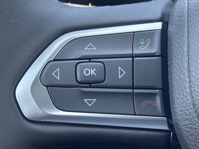 2026 Bright White Clearcoat Jeep Compass Latitude Altitude 4X4 SUV