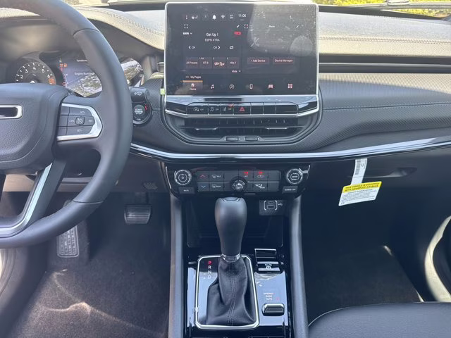 2026 Bright White Clearcoat Jeep Compass Latitude Altitude 4X4 SUV