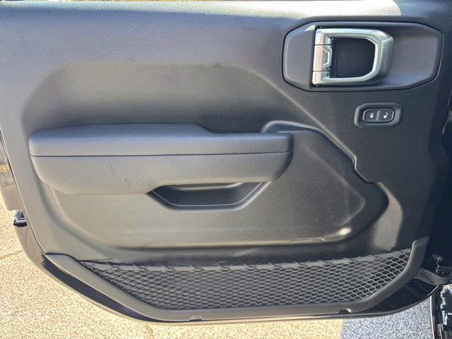 2026 Black Clearcoat Jeep Gladiator Sport 4X4 Truck