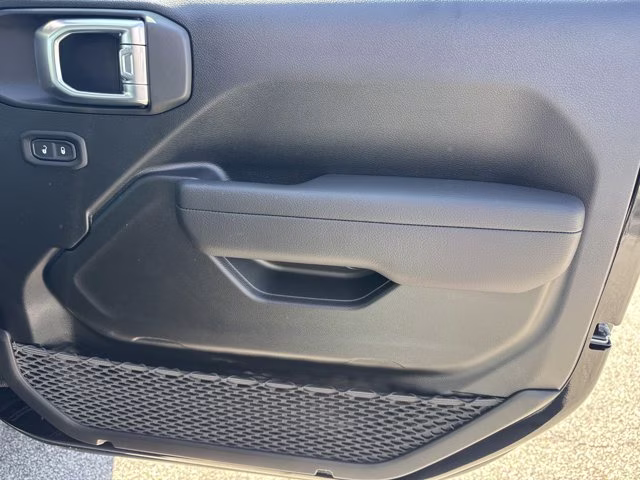 2026 Black Clearcoat Jeep Gladiator Sport 4X4 Truck