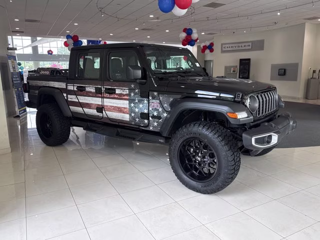 2026 Black Clearcoat Jeep Gladiator Sport 4X4 Truck