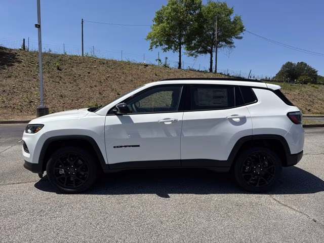 2026 Bright White Clearcoat Jeep Compass Latitude Altitude 4X4 SUV