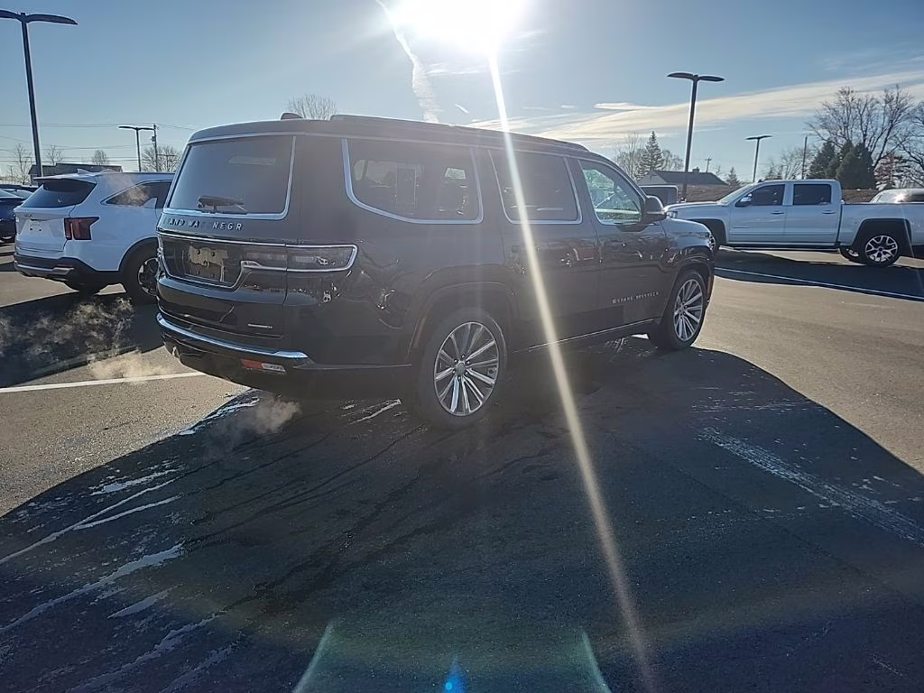 2023 Diamond Black Crystal Pearlcoat Jeep Grand Wagoneer Series II 4X4 SUV