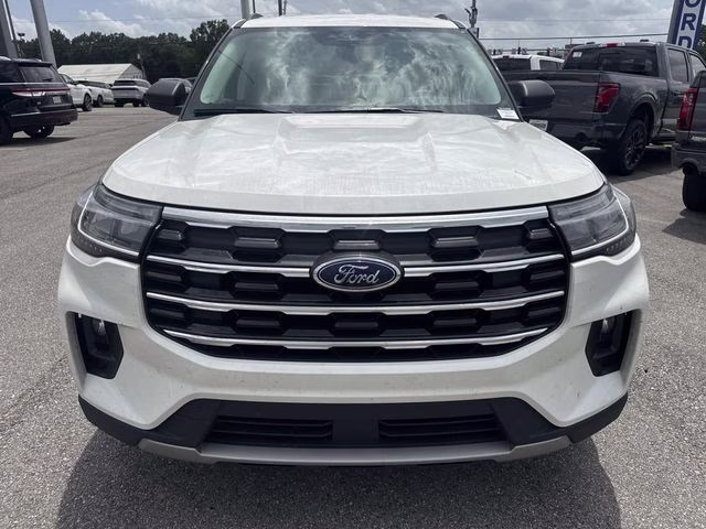 2026 White Metallic Ford Explorer Active RWD SUV
