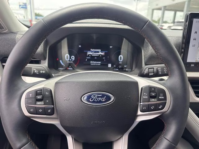 2026 White Metallic Ford Explorer Active RWD SUV