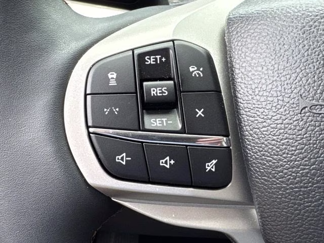 2026 White Metallic Ford Explorer Active RWD SUV