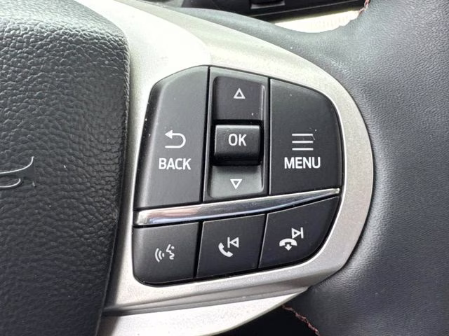 2026 White Metallic Ford Explorer Active RWD SUV