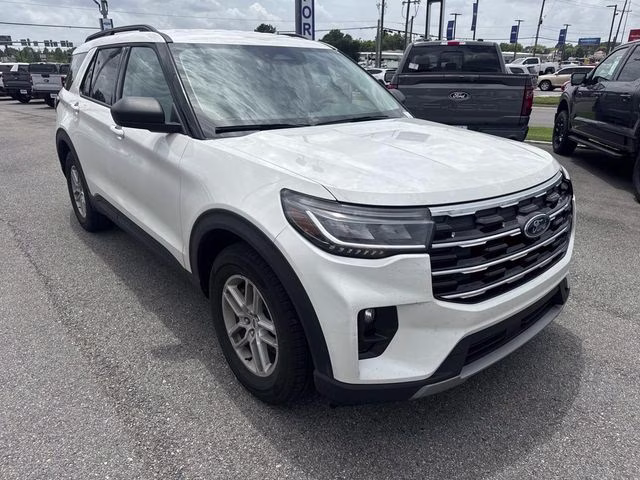 2026 White Metallic Ford Explorer Active RWD SUV