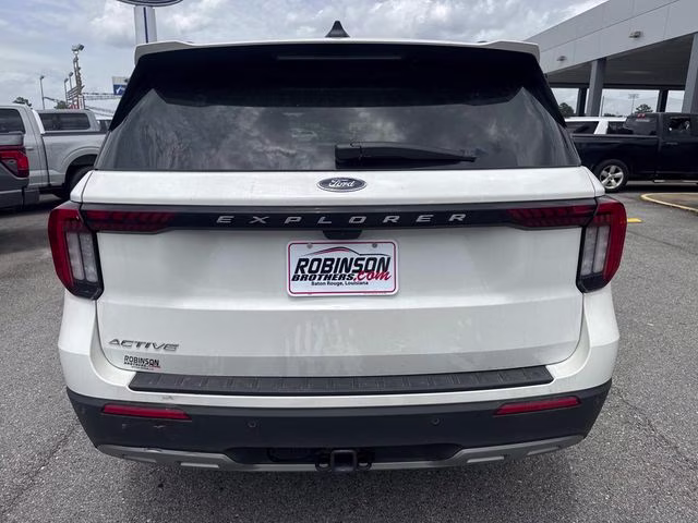 2026 White Metallic Ford Explorer Active RWD SUV