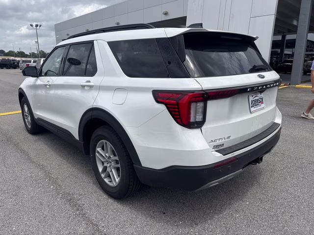 2026 White Metallic Ford Explorer Active RWD SUV
