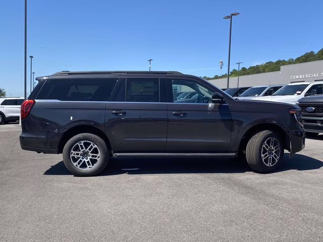2026 Gray Metallic Ford Expedition Max Active RWD SUV