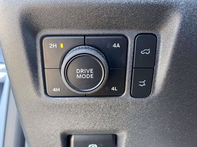 2026 Glacier Gray Metallic Tri-Coat Ford Expedition Max Active 4X4 SUV