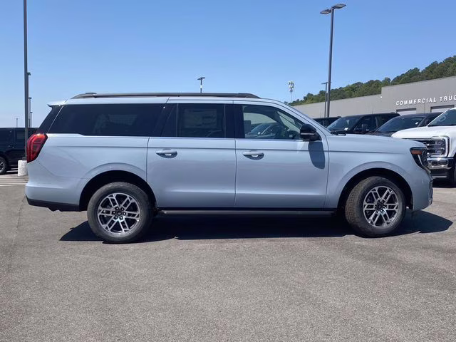 2026 Glacier Gray Metallic Tri-Coat Ford Expedition Max Active 4X4 SUV