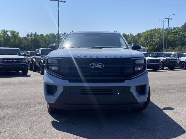 2026 Glacier Gray Metallic Tri-Coat Ford Expedition Max Active 4X4 SUV