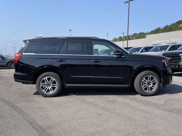 2026 Black Metallic Ford Expedition Active 4X4 SUV