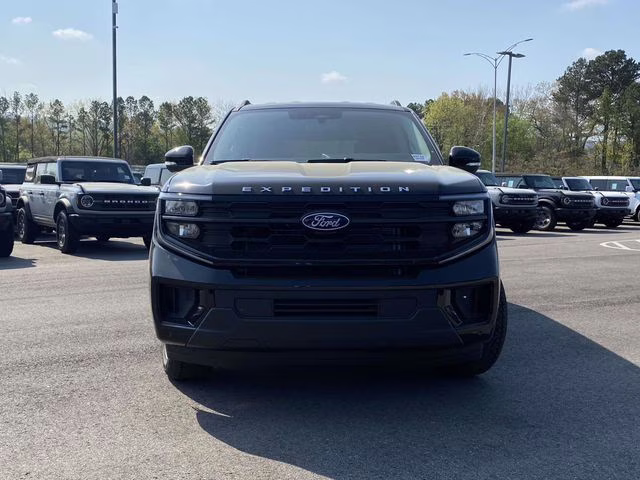 2026 Black Metallic Ford Expedition Active 4X4 SUV