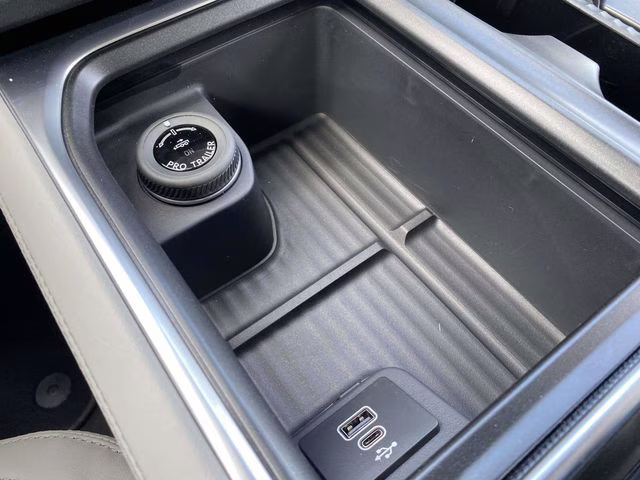 2026 White Ford Expedition Active 4X4 SUV